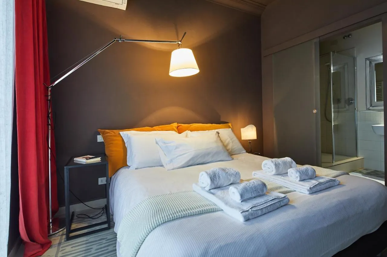 アレッツォ ラ テラッザ Bed & Breakfast